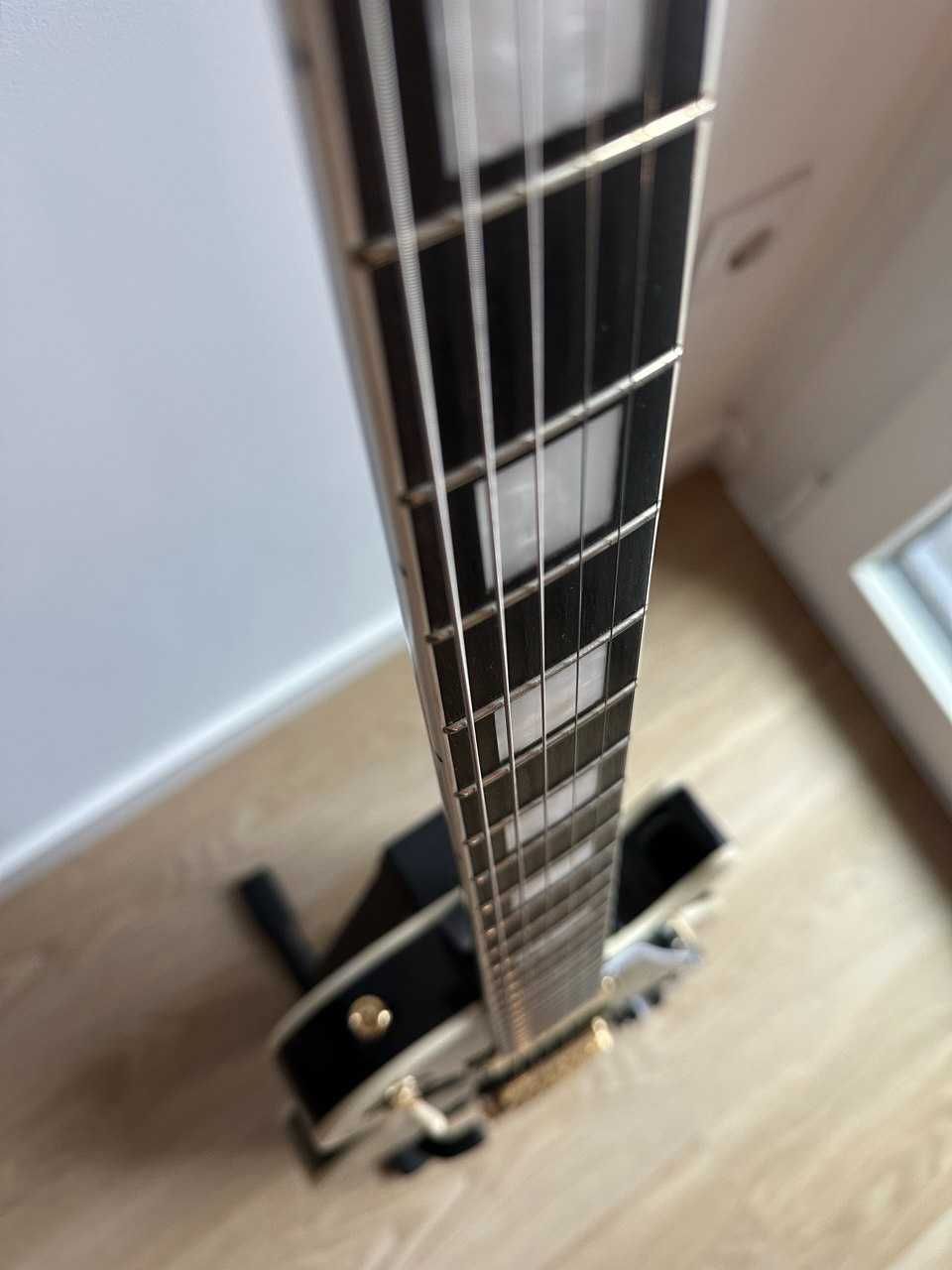 Epiphone Les Paul Custom Ebony (580 Euro até 31/08)