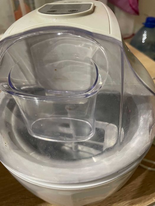 Продам мороженицю в ідеальному стані!