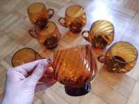 Zestaw szklanek filiżanek prl z kolorowego szkła bursztynowy Będzin