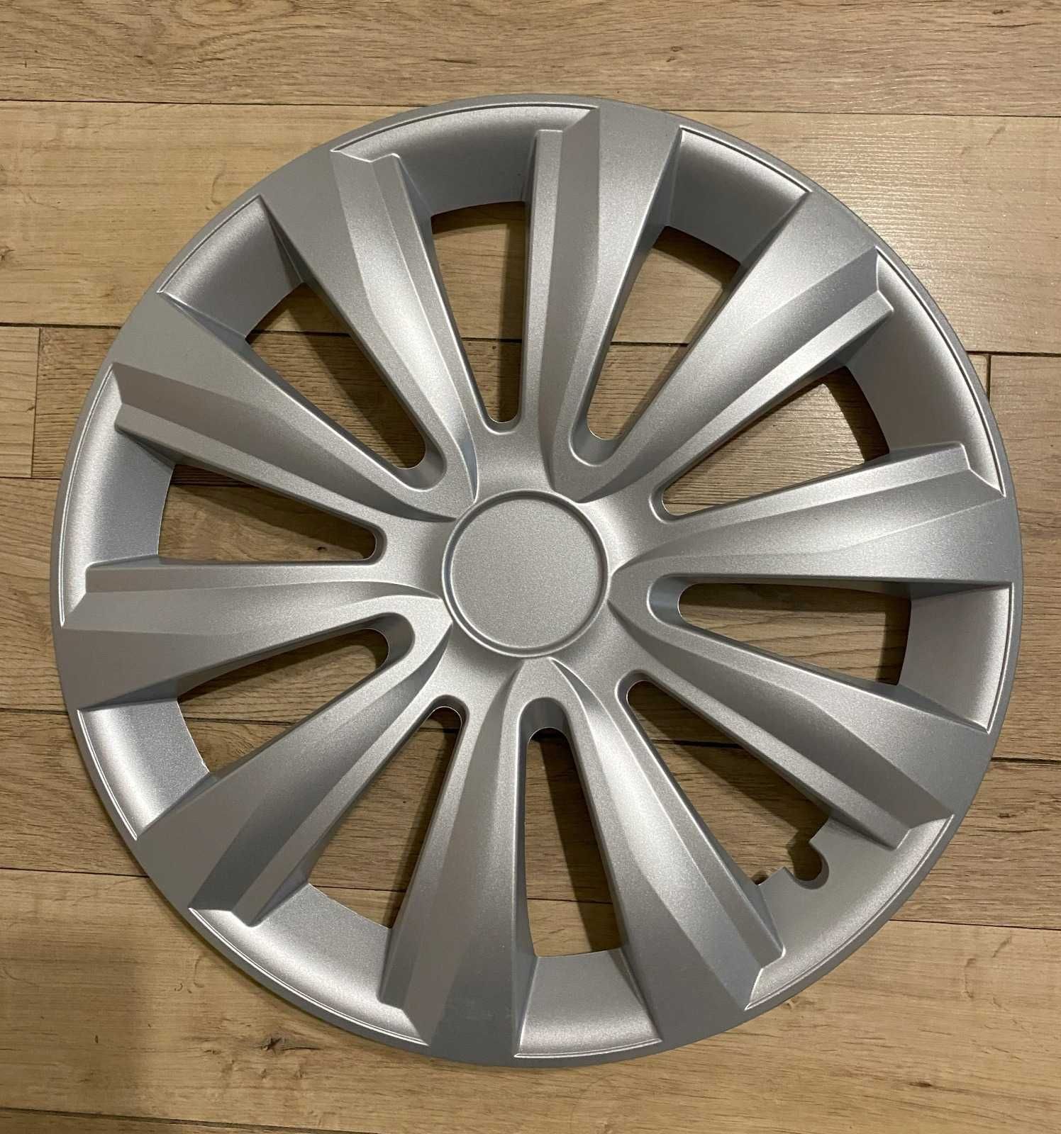 KOŁPAKI SAMOCHODOWE 16” – NOWE model uniwersalny