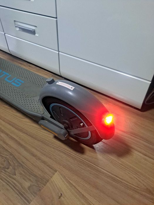 Hulajnoga Motus 10 stan bardzo dobry