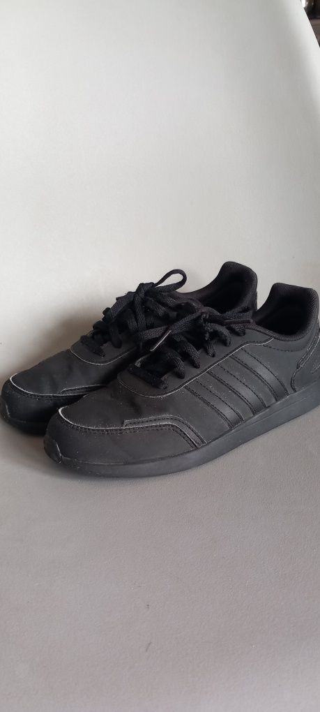 Buty adidasy adidas rozm. 35 plus gratis