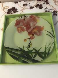 Продам блюдо Lumines орхідея