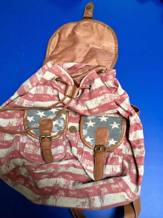 Mochila de presilhas da PRIMARK