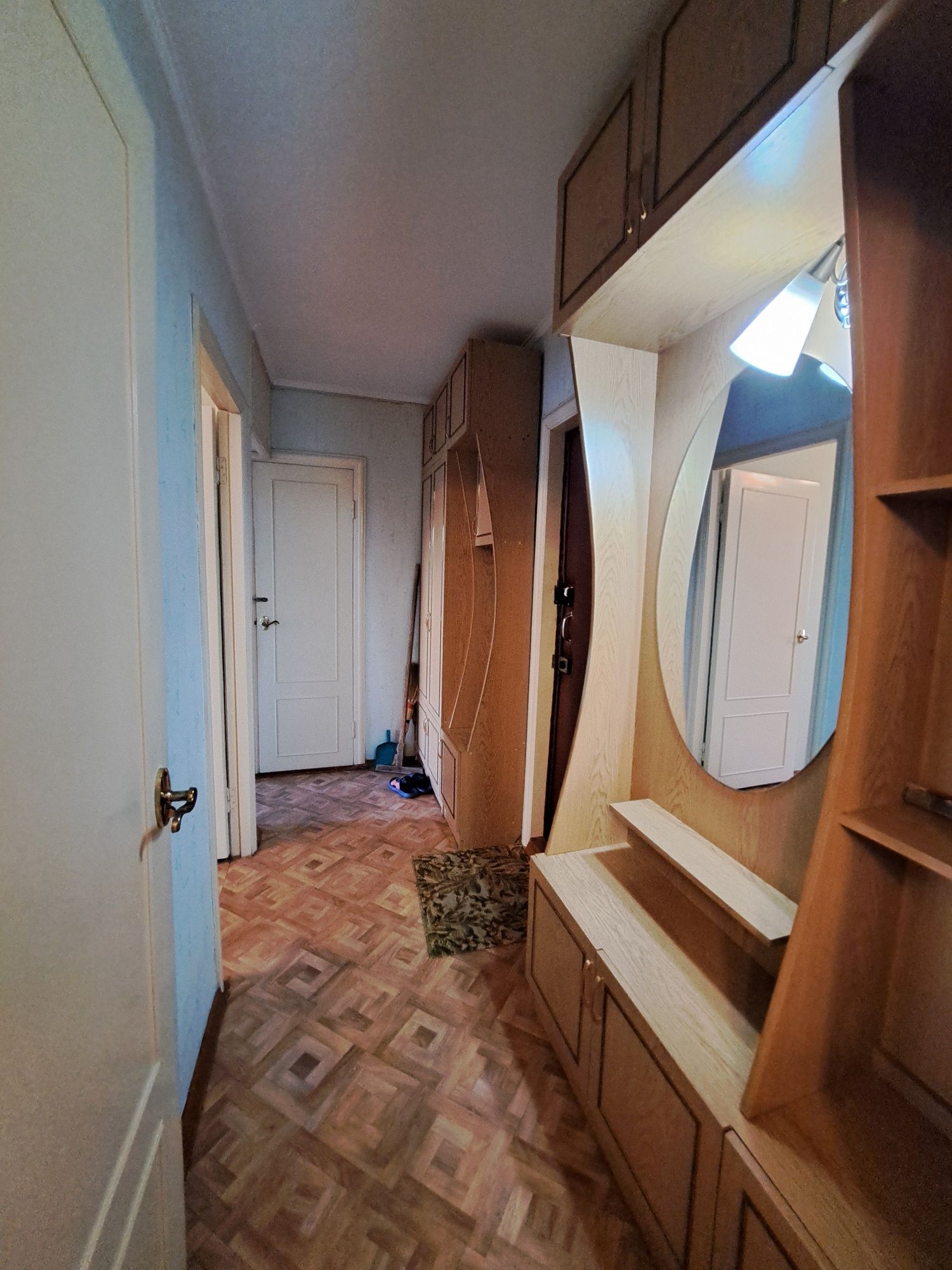 Продается 2ком.кв пр.Мира (Васляева)