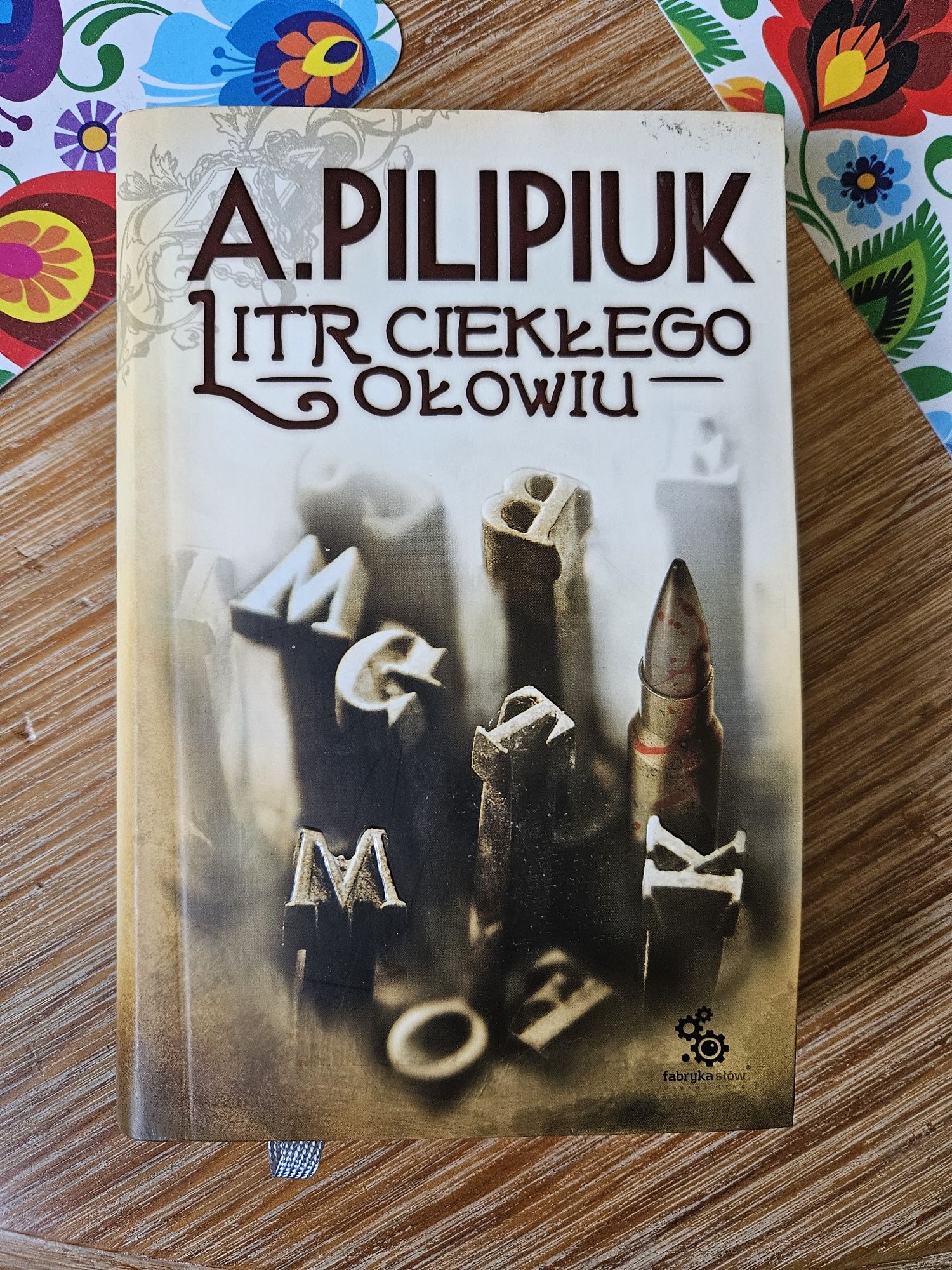 Litr ciekłego ołowiu Andrzej Pilipiuk