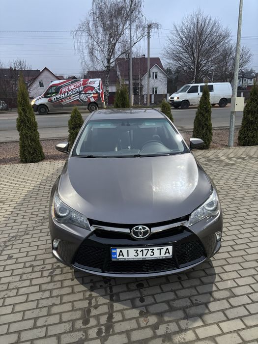 Оренда Toyota Camry 55 2016 року газ/бензин
