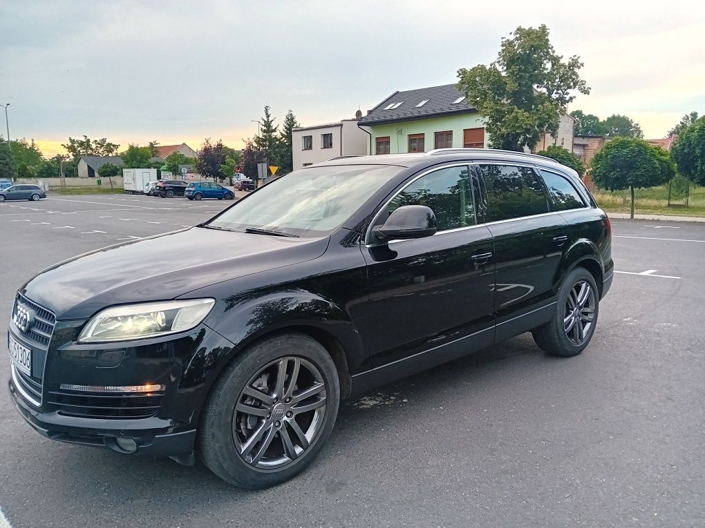Audi q7  3.0 2006