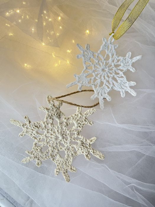 Śnieżynki, gwiazki, ozdoby świąteczne na choinkę