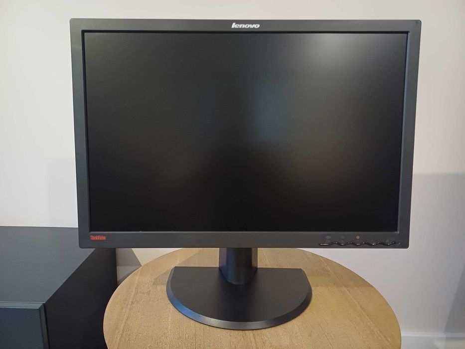 Monitor Lenovo ThinkVision 23"