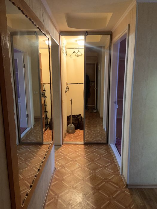 Продается 3 комнатная квартира. Район Артема. Чудо маркет