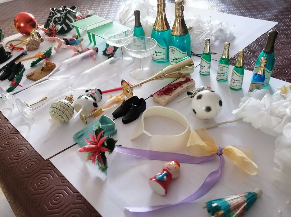 Peças decorativas de bolos e outros, lote todo por 5€