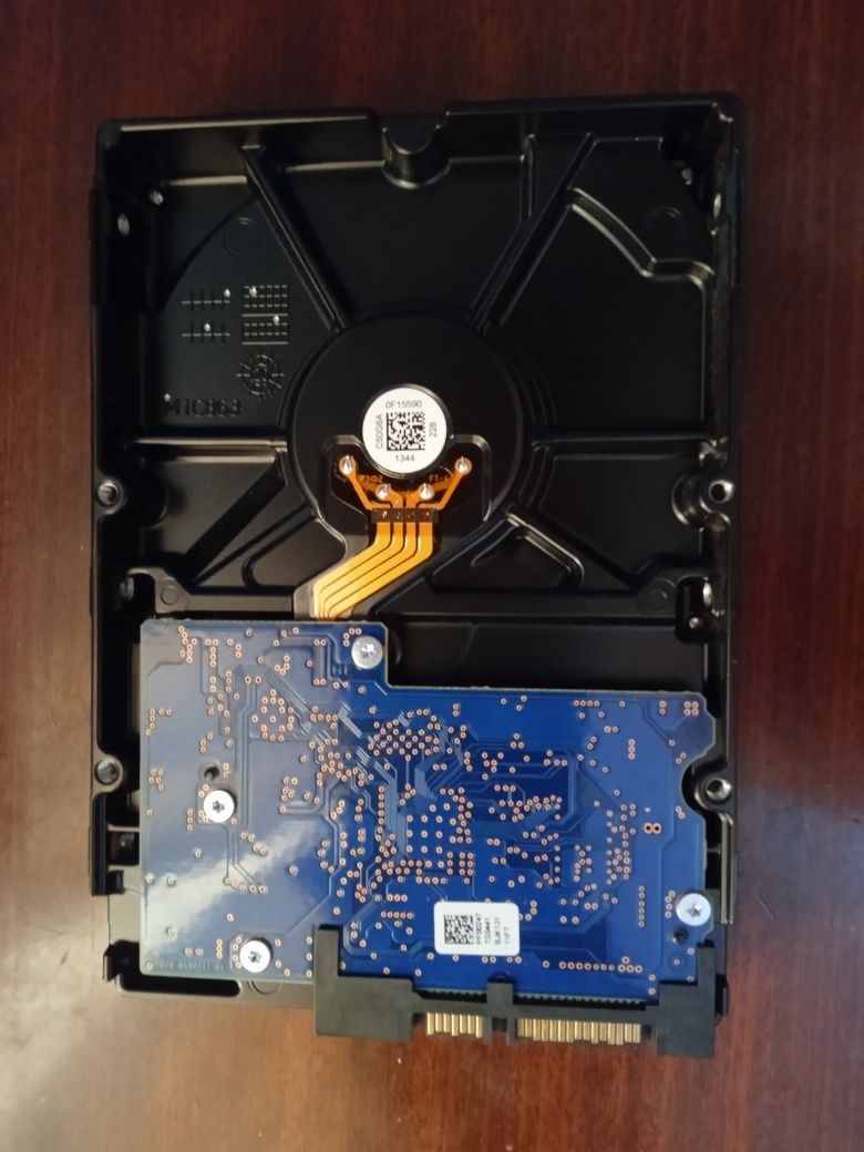 продам жорсткий диск TOSHIBA 1TB