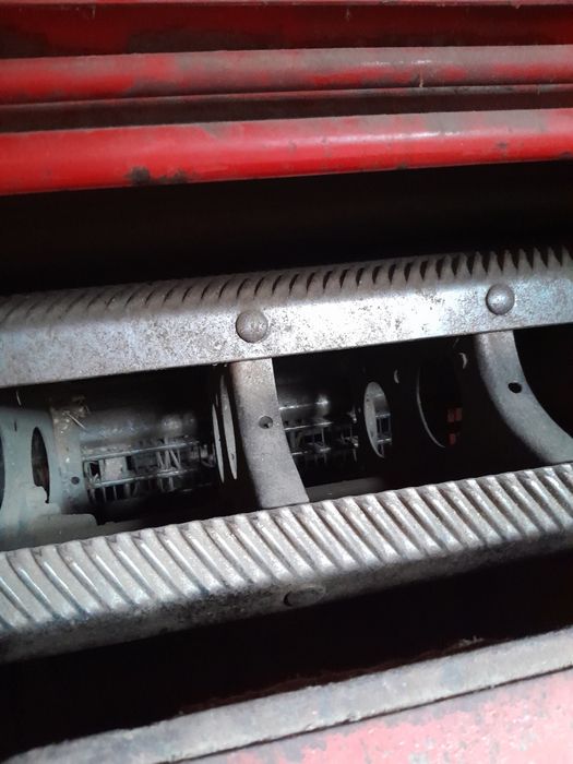 Продам комбайн MF 307