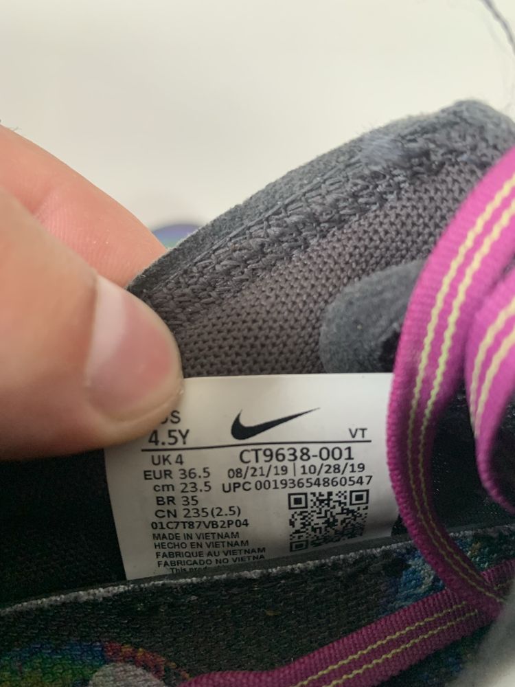 Кросівки Nike vapormax розмір 37 23,5 см