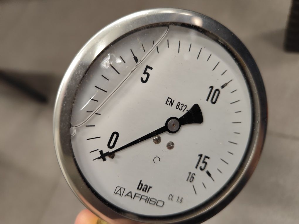 Afriso 1.6 manómetro