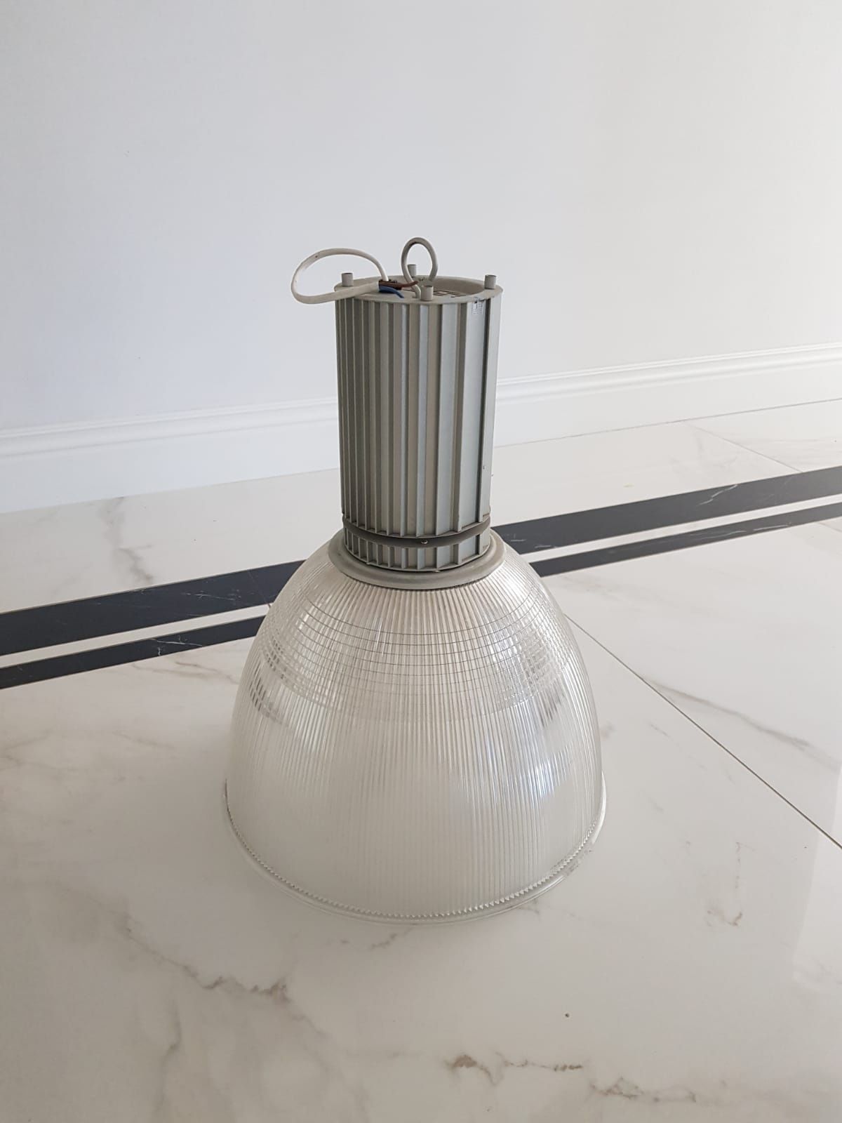 Oprawa zawieszkowa lampa halowa