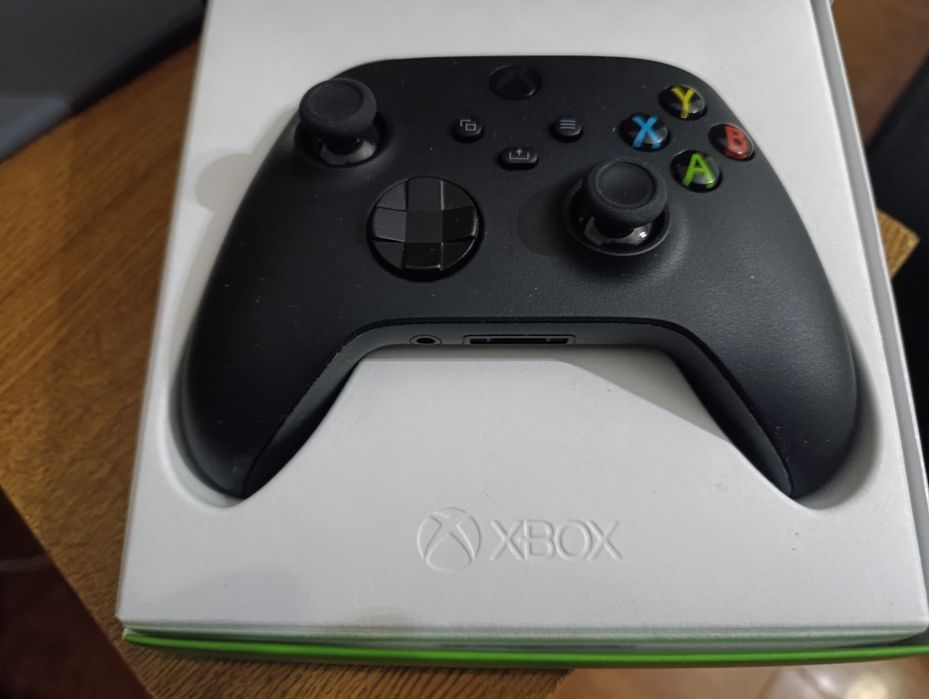 Comando Xbox One, como novo.