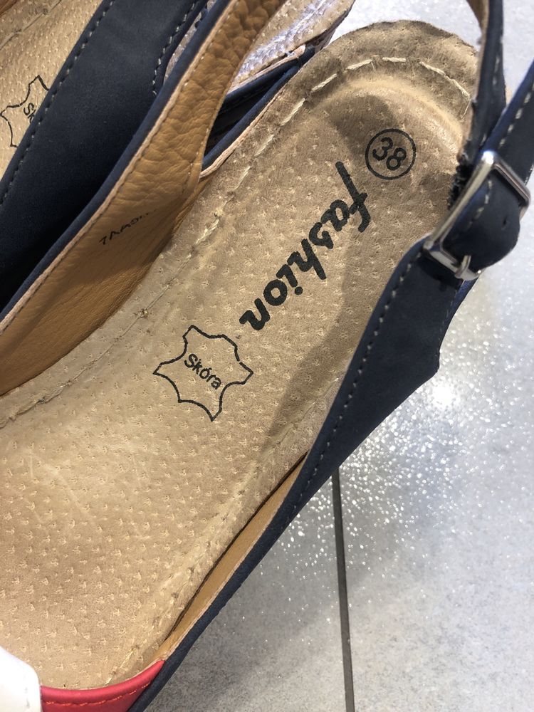 Sandaly damskie 38
