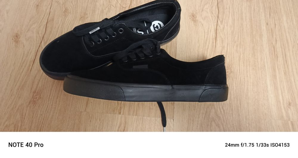 Nowe trampki firmy Cropp