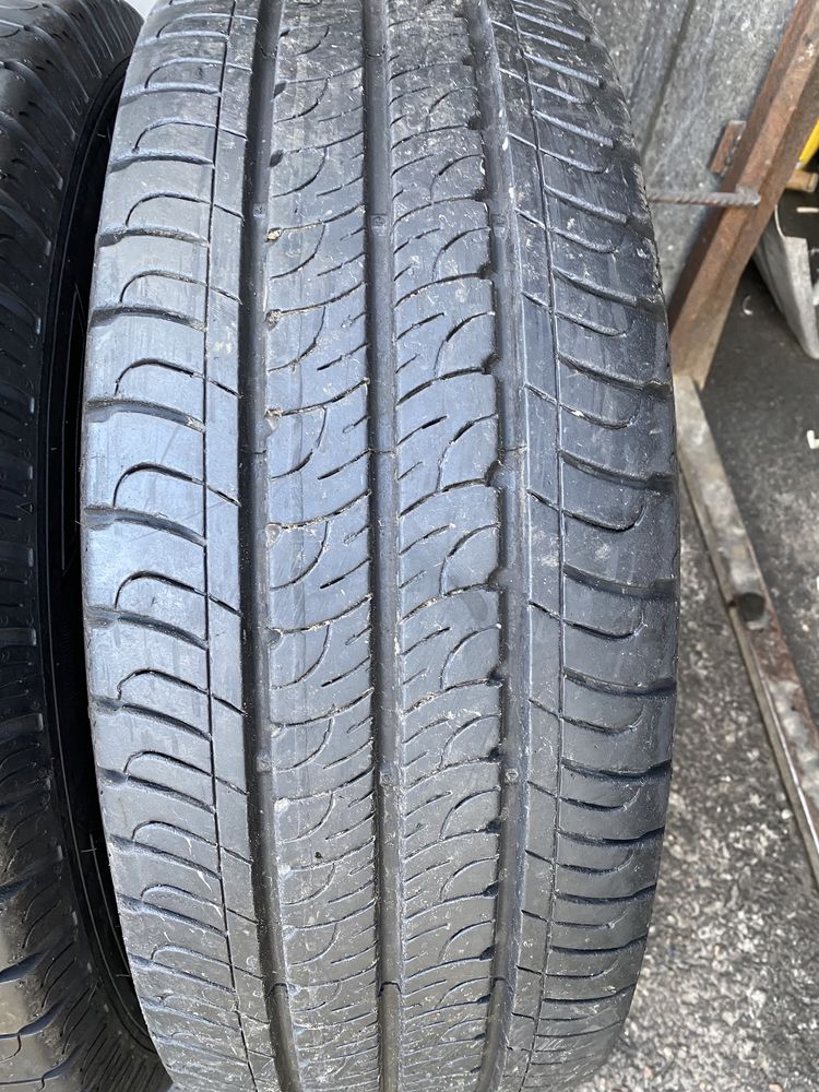 Шини/резина 215/65 R15C good year efficient grip