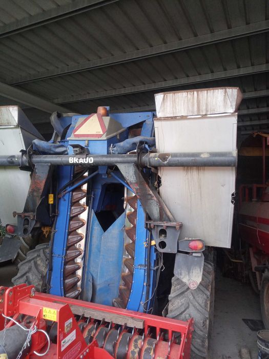 Maquina Vindimar New Holland VL530