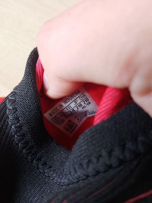 Дитячі буци від Адідас нові розмір 34