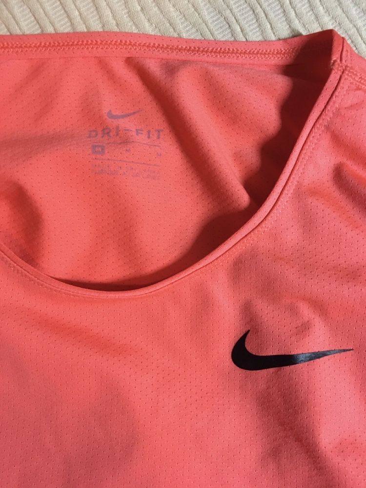 Tshirt Nike laranja Dri-Fit (M)