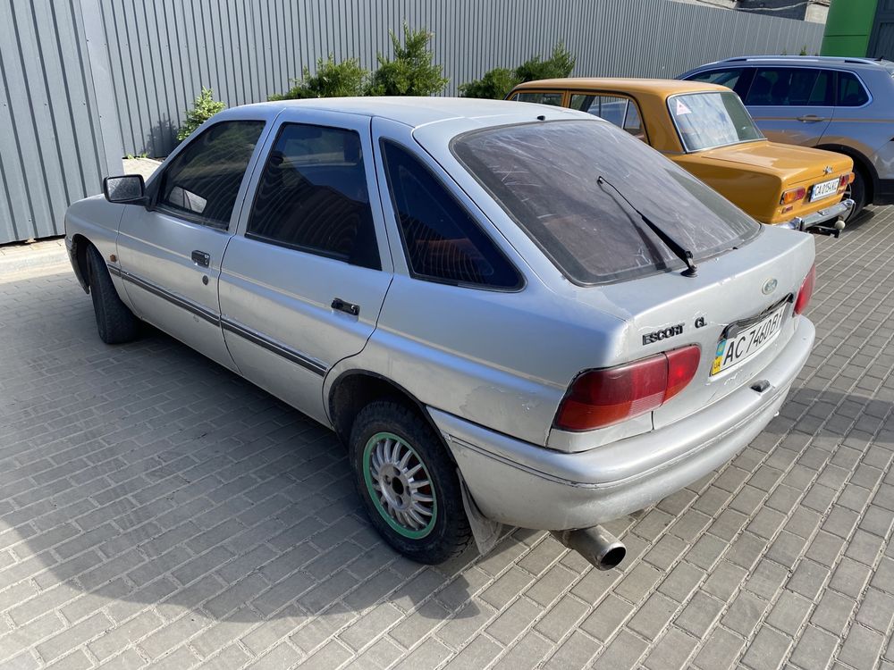 Ford Escort 1,6 газ/бензин