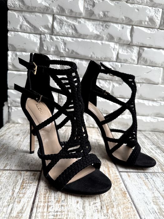 Босоножки на каблуке Aldo 
Обувались один раз
Без потертостей
3