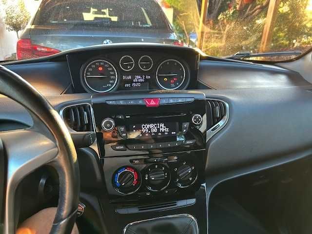 veiculo impecável 1.3 jtd poucos KM