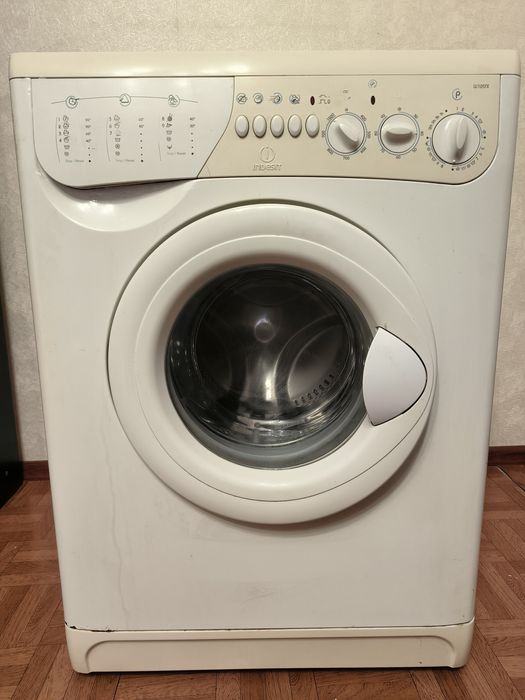 Пральна машина indesit