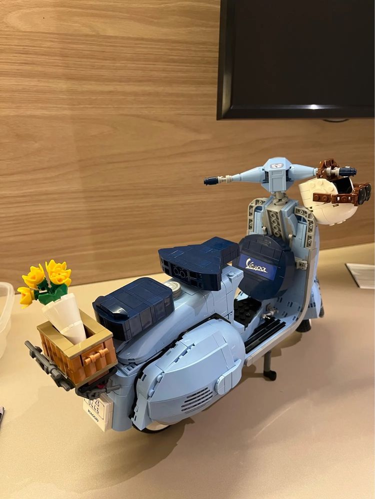 Lego 10298 - Vespa