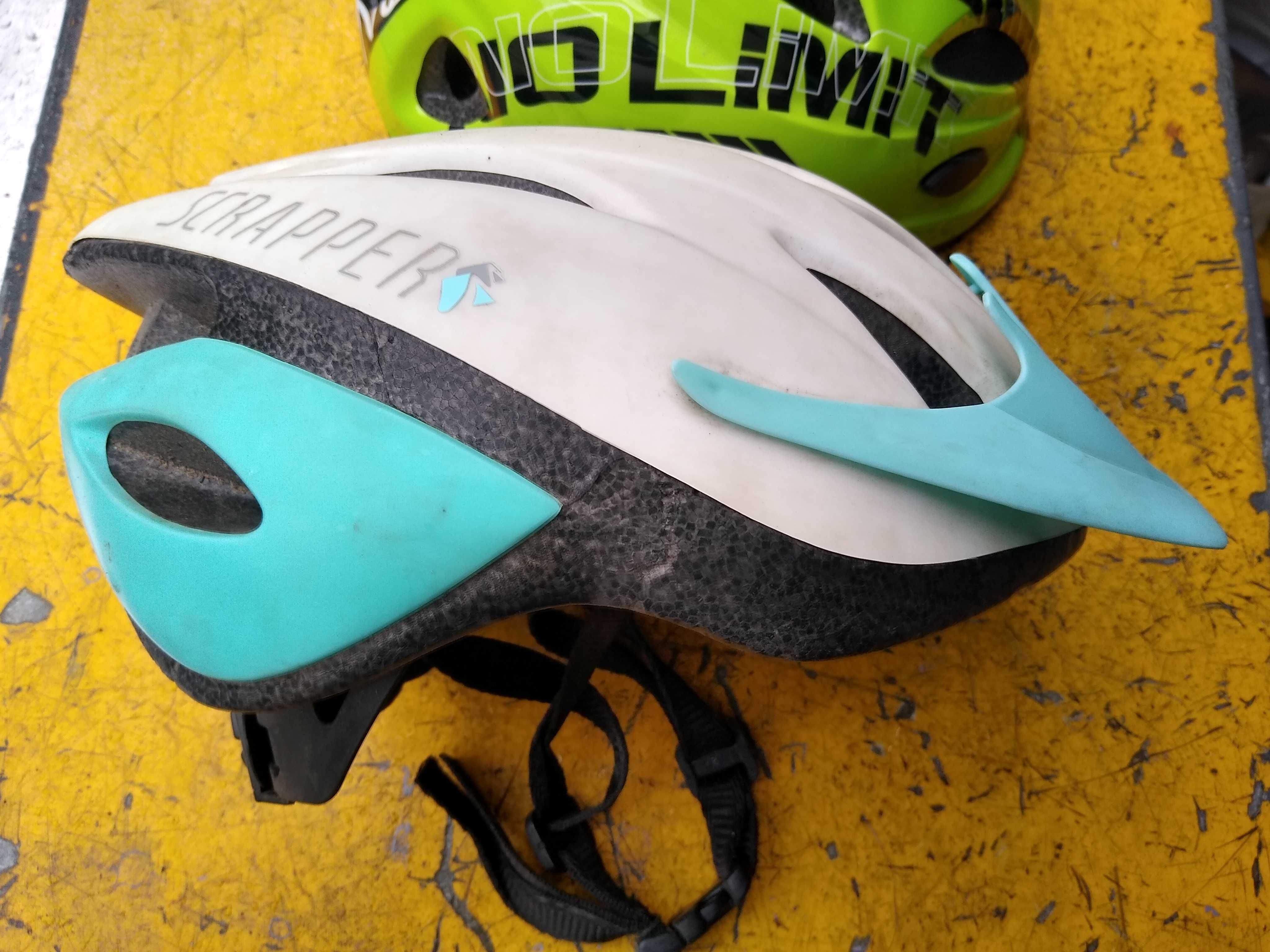 Kask dziecinny, rowerowy, 20 zł.