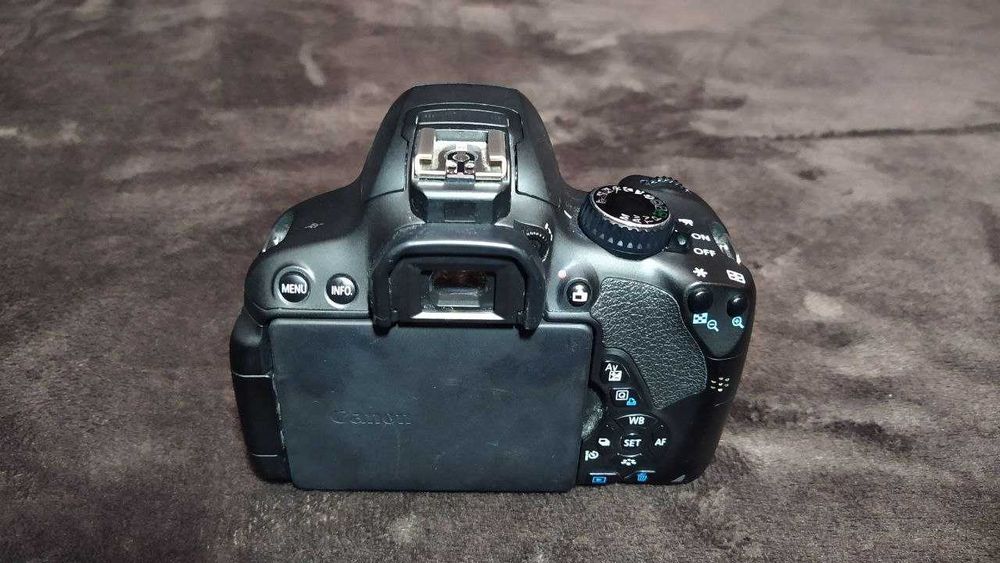 Фотоапарат Canon EOS 650D повний комплект
