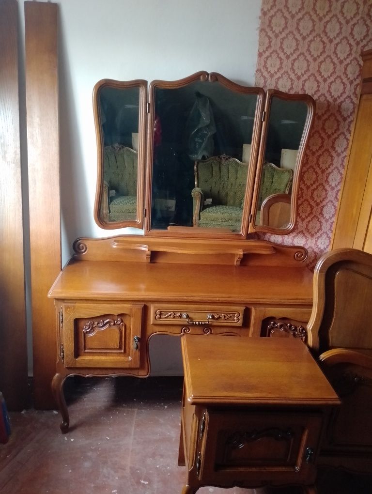 Piękna stylowa sypialnia ludwik dębowa komplet