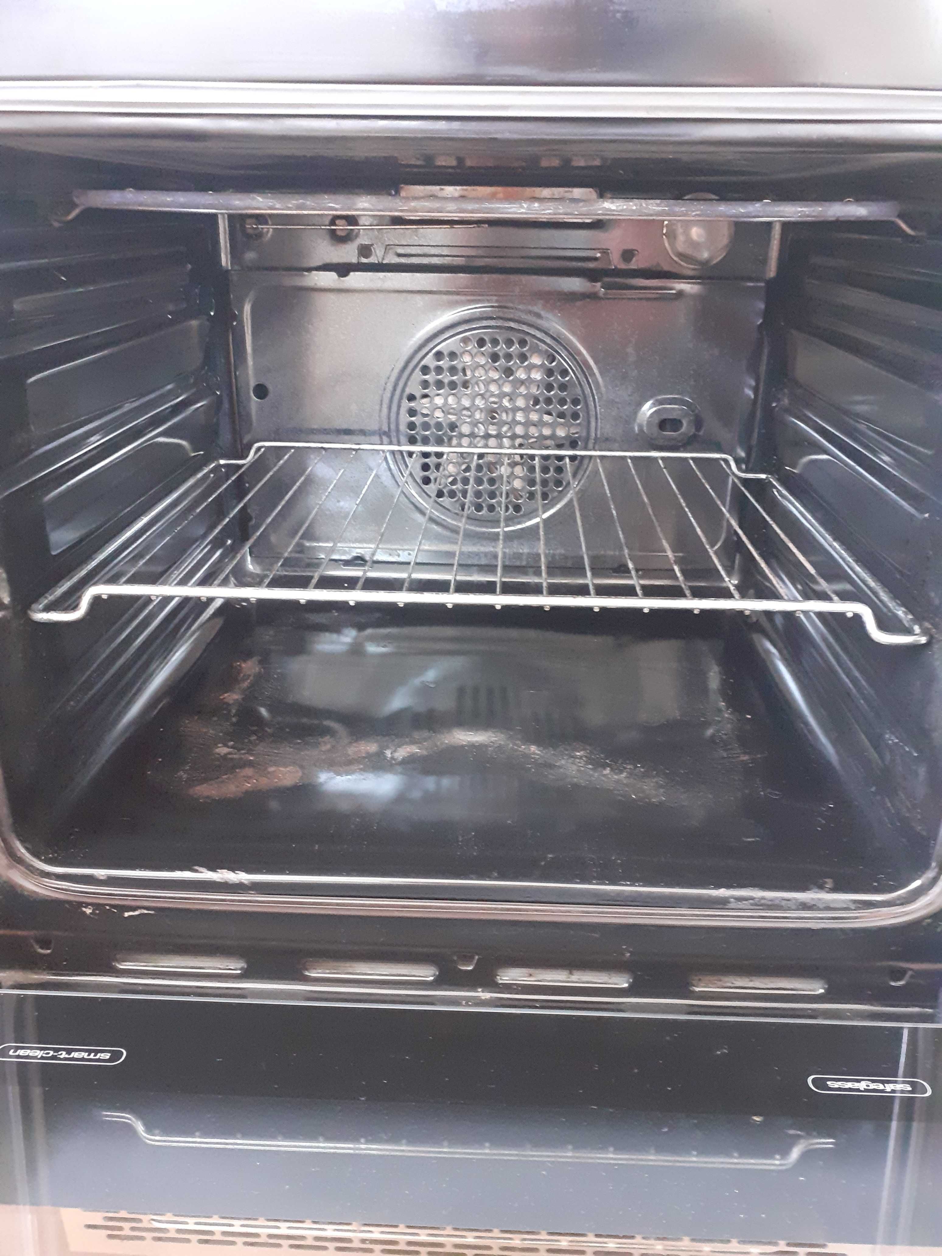Piekarnik Whirpool model AKP 335/01 IX Type FSXM6