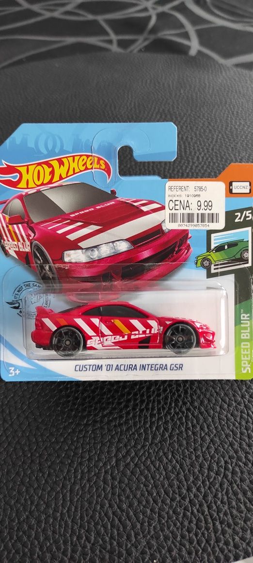 Hot Wheels Custom '01 Acura Integra GSR czerwona