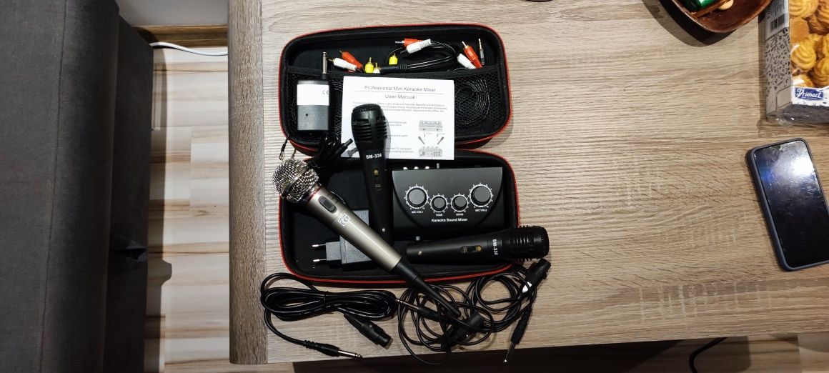 Zestaw Karaoke /mini  mikser + 3 mikrofony /