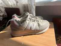 Жіночі кросівки New Balance . Розмір 40-41.