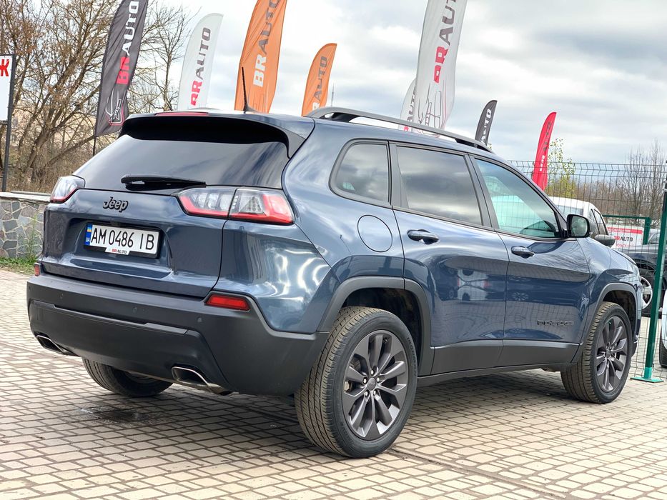 Jeep Cherokee 2021 3.2 бензин