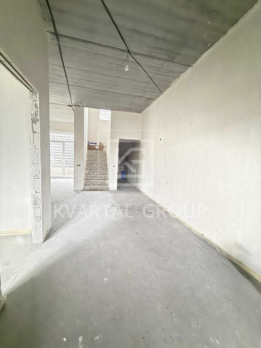 БЕЗ КОМІСІЇ! ТаунХаус 2 поверхи.3 кімнати+кухня студія.БЕЗ РЕМОНТУ.ГАЗ