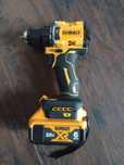 Wkrętarka Dewalt DCD805