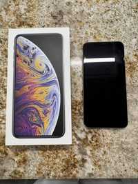 iPhone Xs Max 64 GB Silver + case Apple