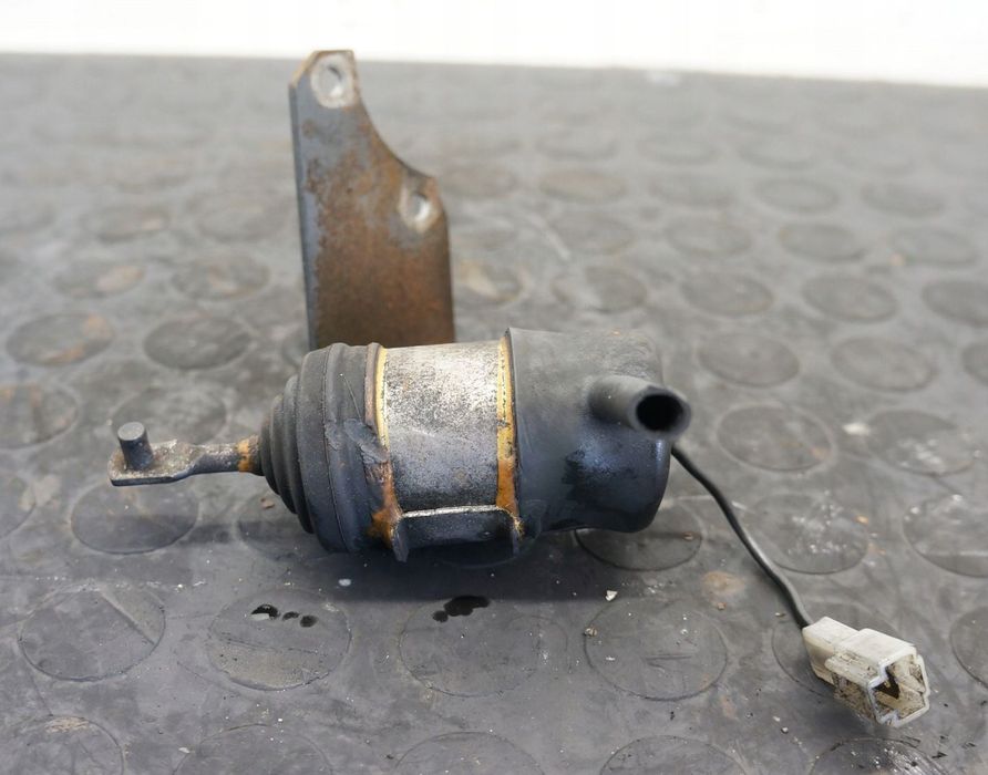 CEWKA GASZENIA AIXAM MICROCAR KUBOTA 0.4D Z402 16851-60014