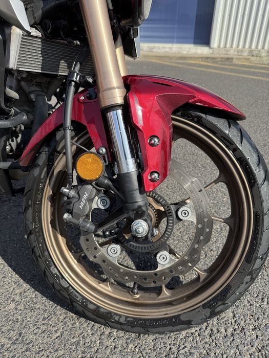 Honda cb 125r 2023