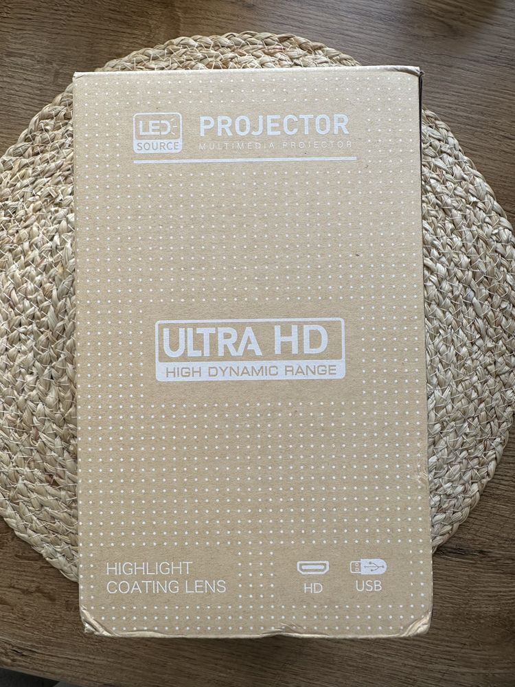 MINI Przenośny Projektor z SMART TV BOX Anrdoid 11 WIFI