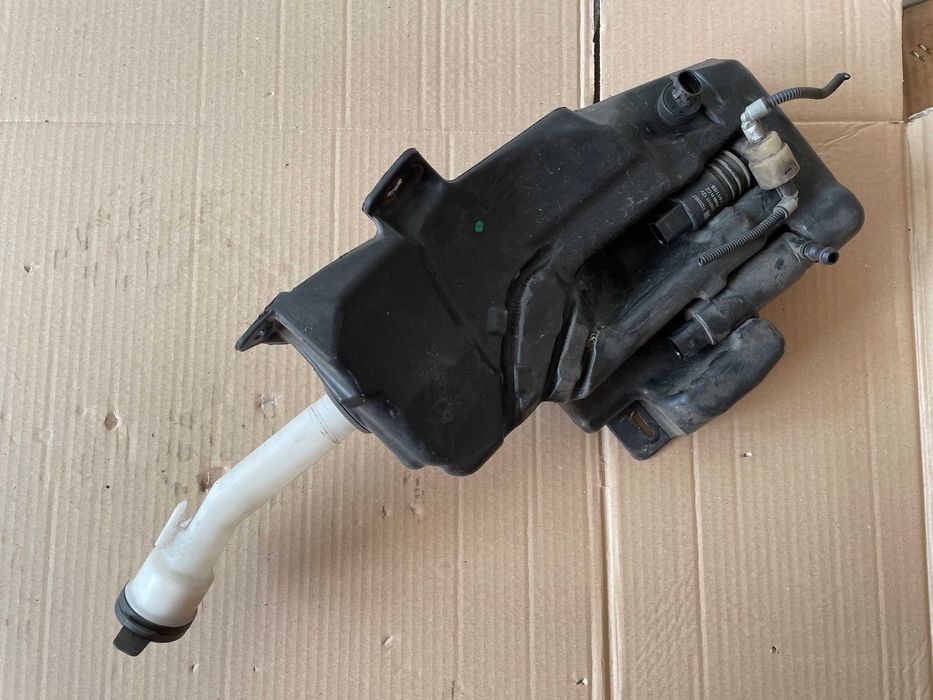 Opel Astra IV J Zbiorniczek Spryskiwaczy Zbiornik Pompka Pompki Xenon