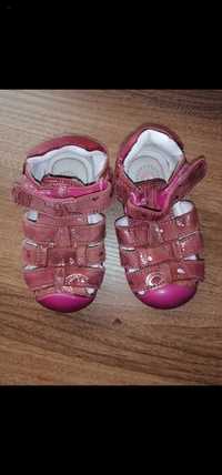 Skórzane różowe sandałki lasocki Kids 19 stan bdb