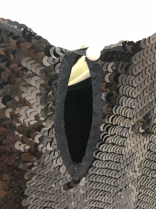 Вечірня сукня в паєтках